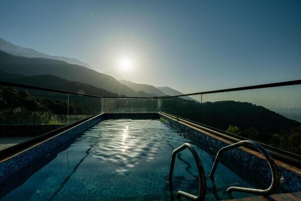 Pool - Alivaa Hotel, Mcleodganj With Best Dhauladhar View (Dharamshala)