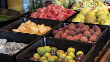 Daily buffet breakfast for a fee