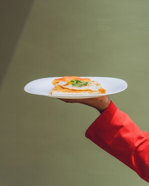 Alimentos y bebidas