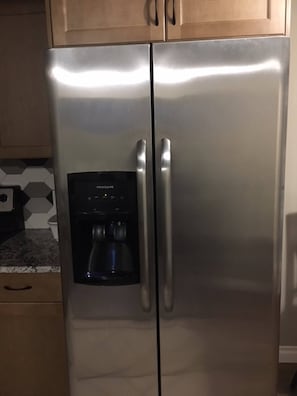 Interior - Home Away From Home, AC, Private Parking, 2 Bathrooms (Calgary)