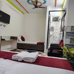 Room - Krishna Inn Durgakund (Varanasi)