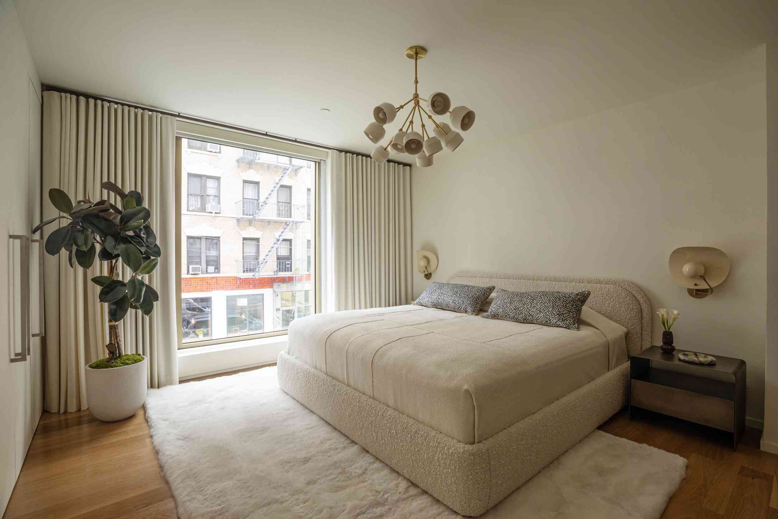 Hypo-allergenic bedding available, in-room safe, cribs (free)
