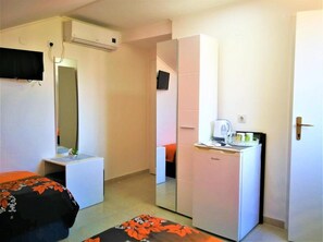 Apartment - Apartments Milic - Twin Room 1 - 2 (Obrovac)