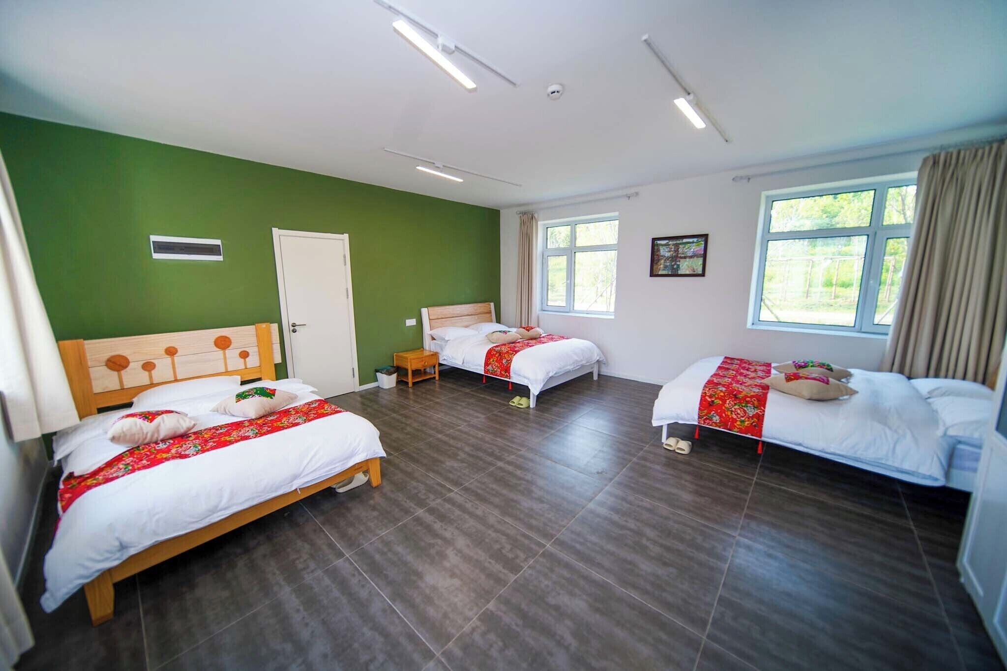 Premium bedding, down duvets, laptop workspace, blackout curtains