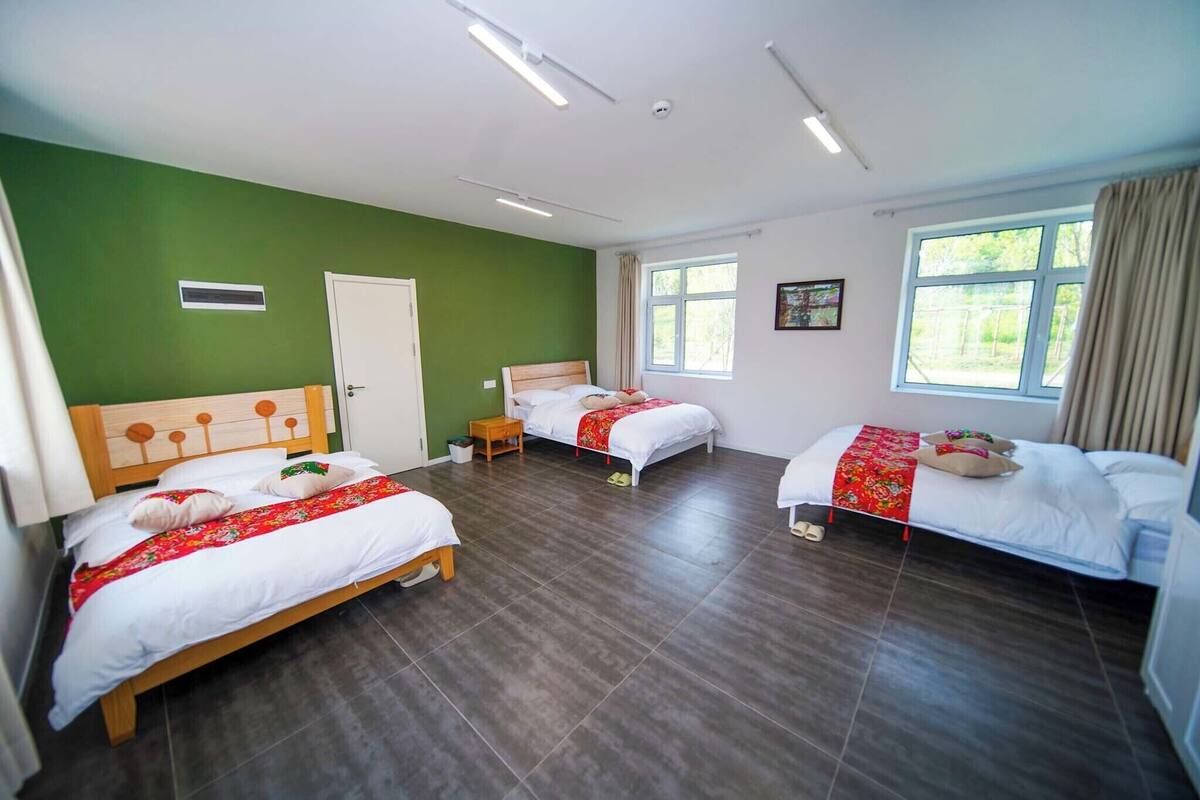 Superior Room, Hill View | Premium bedding, down comforters, laptop workspace, blackout drapes