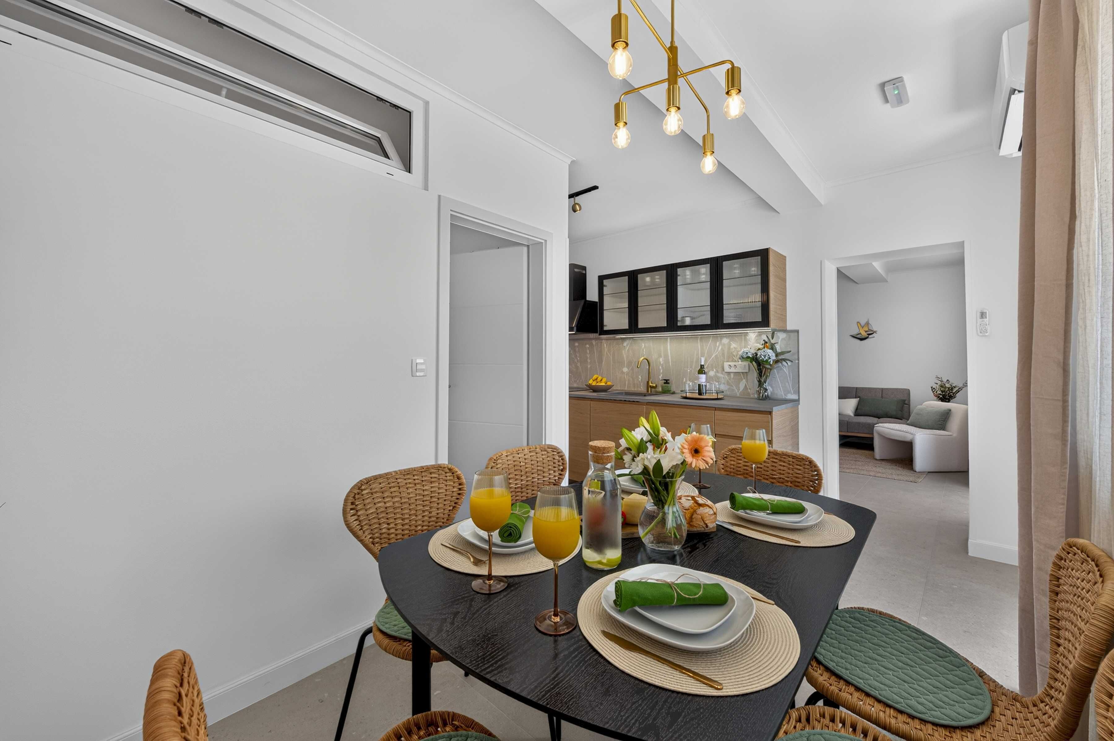 Apartamento (Two Bedroom Apartment with Terrace) | Comedor
