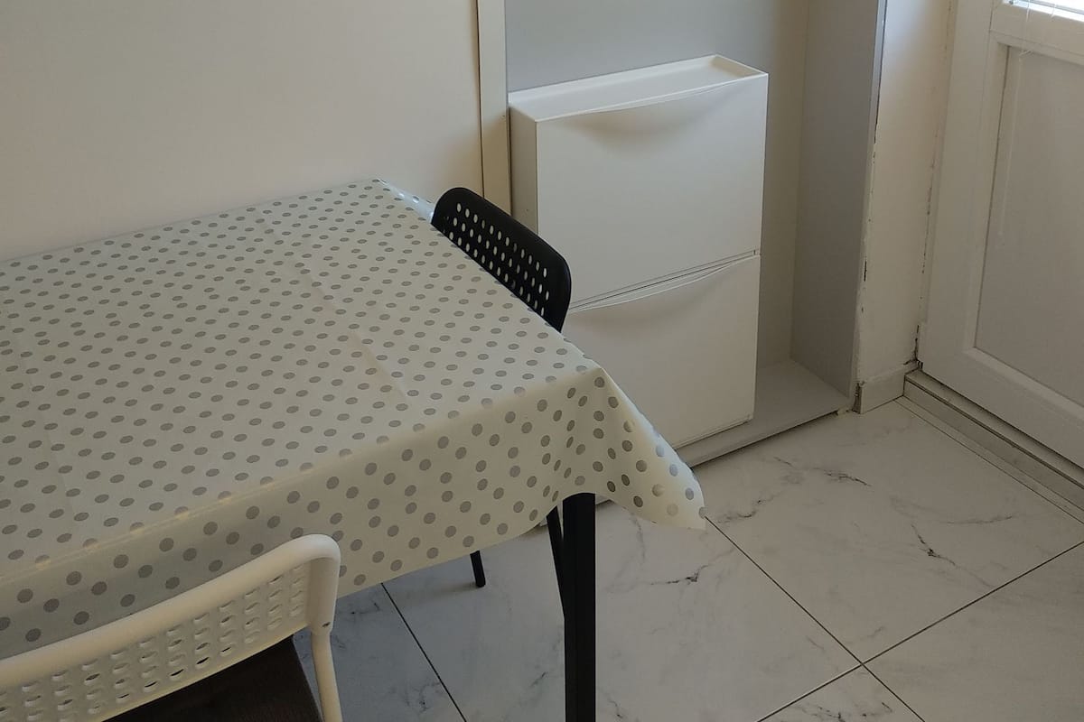Studio (Studio Deluxe) | Dining room