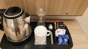 Kaffee und/oder Kaffeemaschine