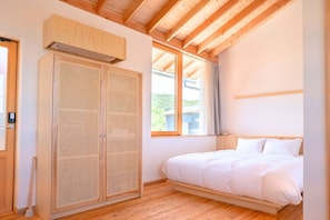 Double Room, 1 King Bed, Non Smoking | Free WiFi - Hotel SHU (Tonosho-cho, Shozu-gun,)