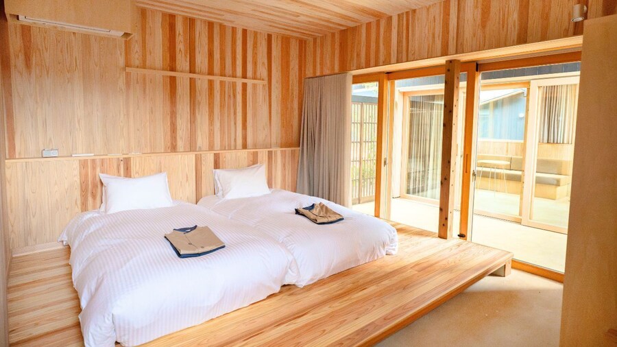 Hotel SHU