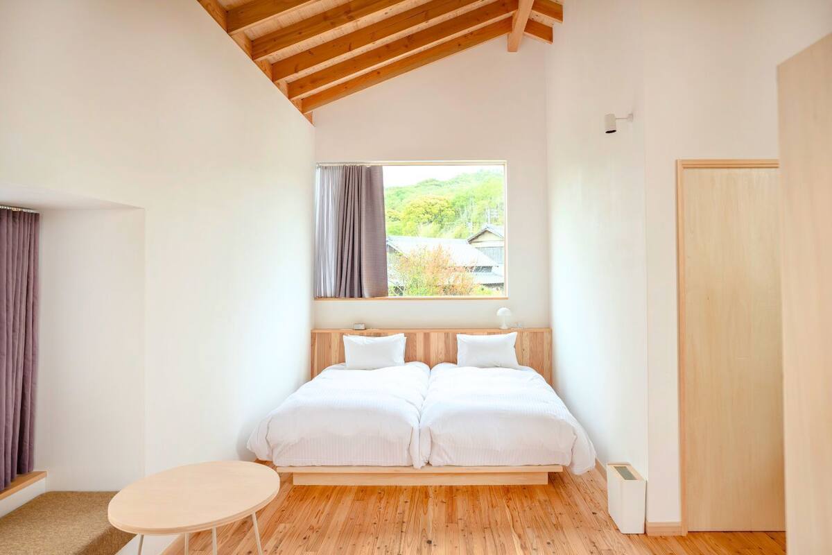 Twin Room, 2 Single Beds, Non Smoking | Free WiFi