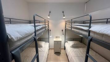 3 camere, ferro/asse da stiro, Wi-Fi, lenzuola
