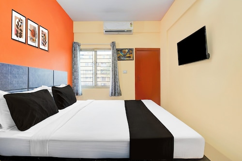 Collection O Electronic City