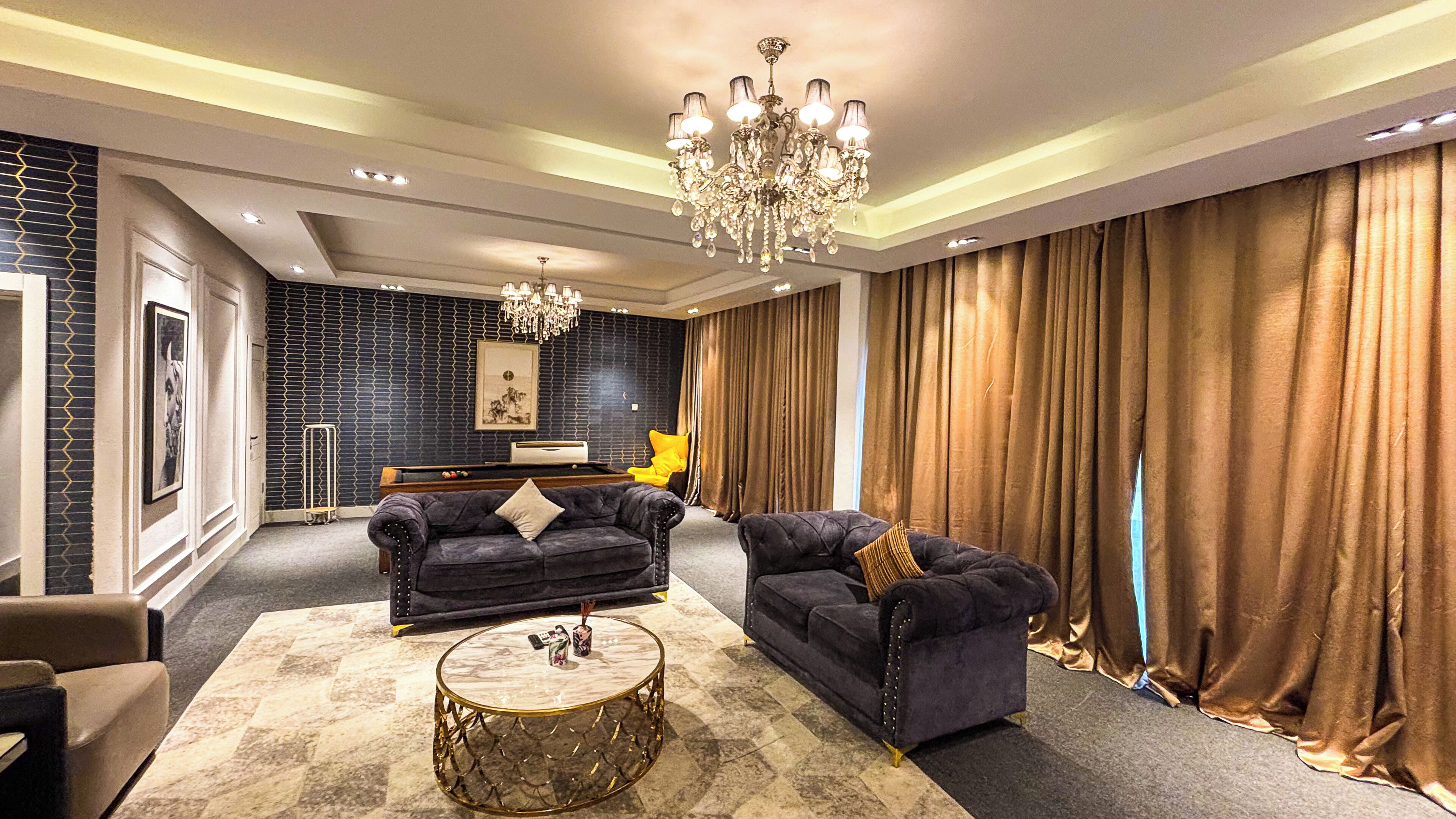 Apartment, 3 Bedrooms, Non Smoking | Living area | Smart TV
