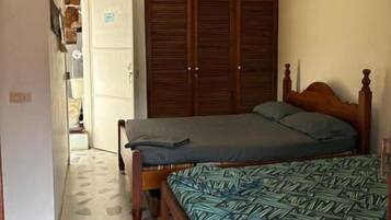 1 habitación y ropa de cama