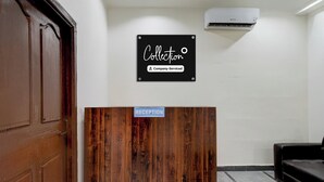 Lobby - Super Collection O Tarnaka Metro Station (Hyderabad)