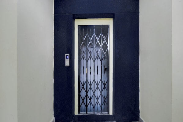 Interior - Collection O Kothapet Near Omini (Hyderabad)