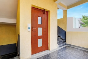 Exterior detail - Collection O Begumpet Alpine Glow (Hyderabad)