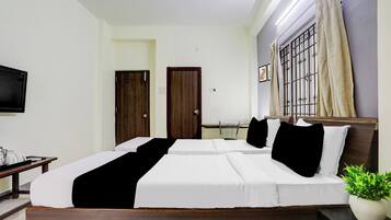 Desk, free WiFi, bed sheets