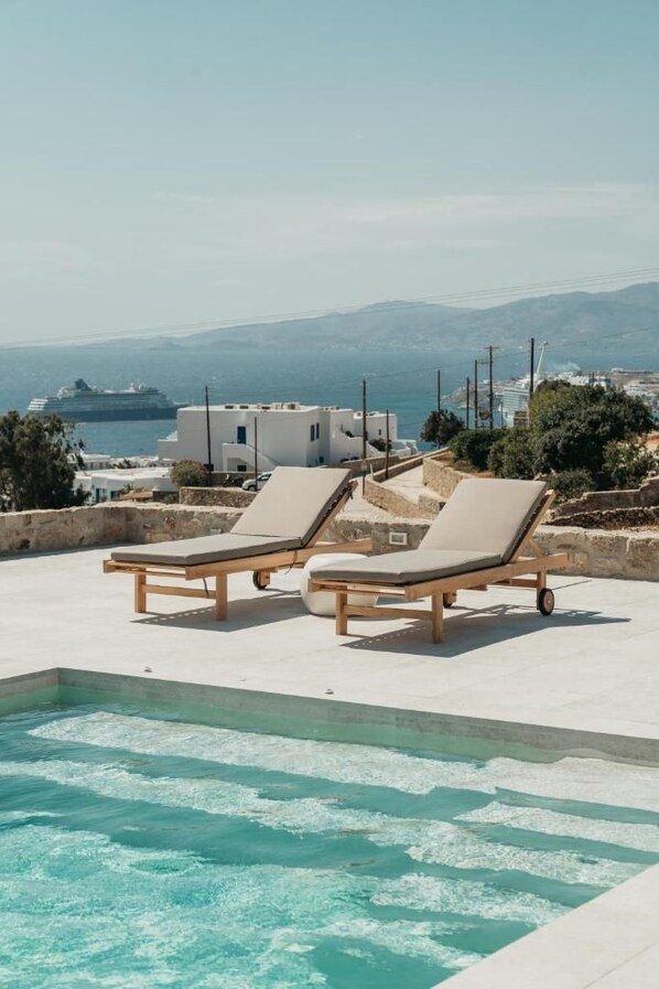 Outdoor pool - Ostria View Resort (Mykonos)