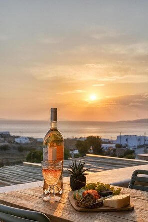 Unclassified image, 5 of 35, button - Ostria View Resort (Mykonos)