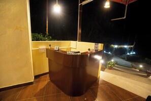 Lobby - (Bettathur)