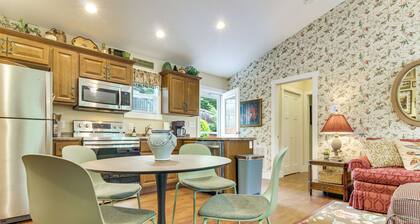 Walk to Waynesville Hot Spots! 'Woodland Cottage'