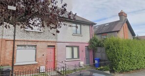 Unclassified image, 5 of 14, button - Bright home close to Dublin city centre- sleeps 4! (Dublin)