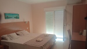 Room - Apartments Lux Lukić Utjeha - Triple Room (Utjeha)