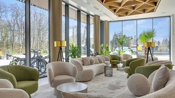 Sala de estar en el lobby