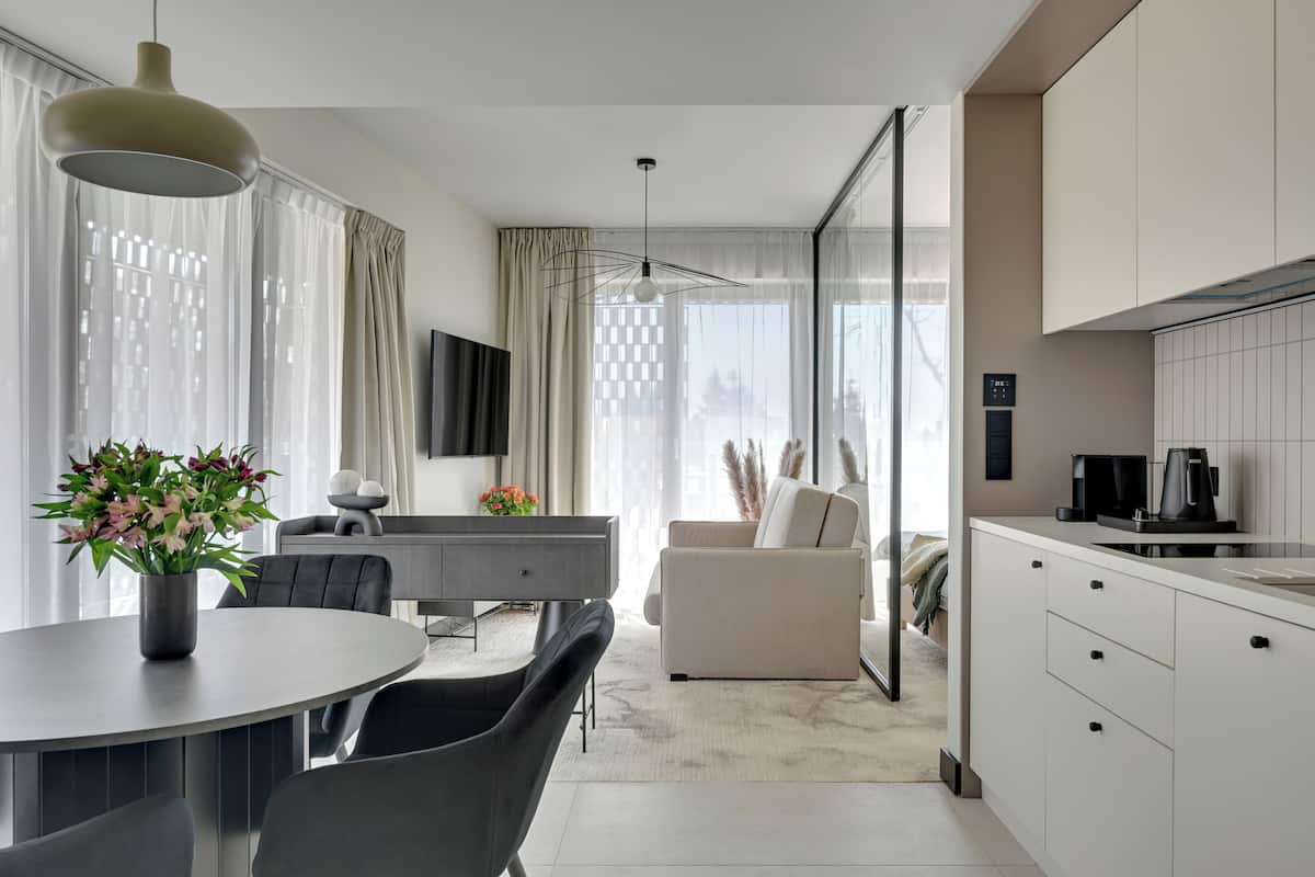 Departamento superior, balcón, vista al parque | Tabla de planchar con plancha y wifi gratis 