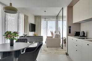 Superior Apartment, Balcony, Park View