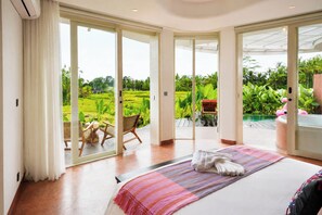 Grand One Bedroom | Minibar, WiFi (free), bed sheets - Villa Merah Merah Ubud by Fays Hospitality (Kabupaten Gianyar)
