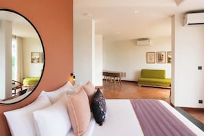 Grand One Bedroom | Minibar, WiFi (free), bed sheets - Villa Merah Merah Ubud by Fays Hospitality (Kabupaten Gianyar)
