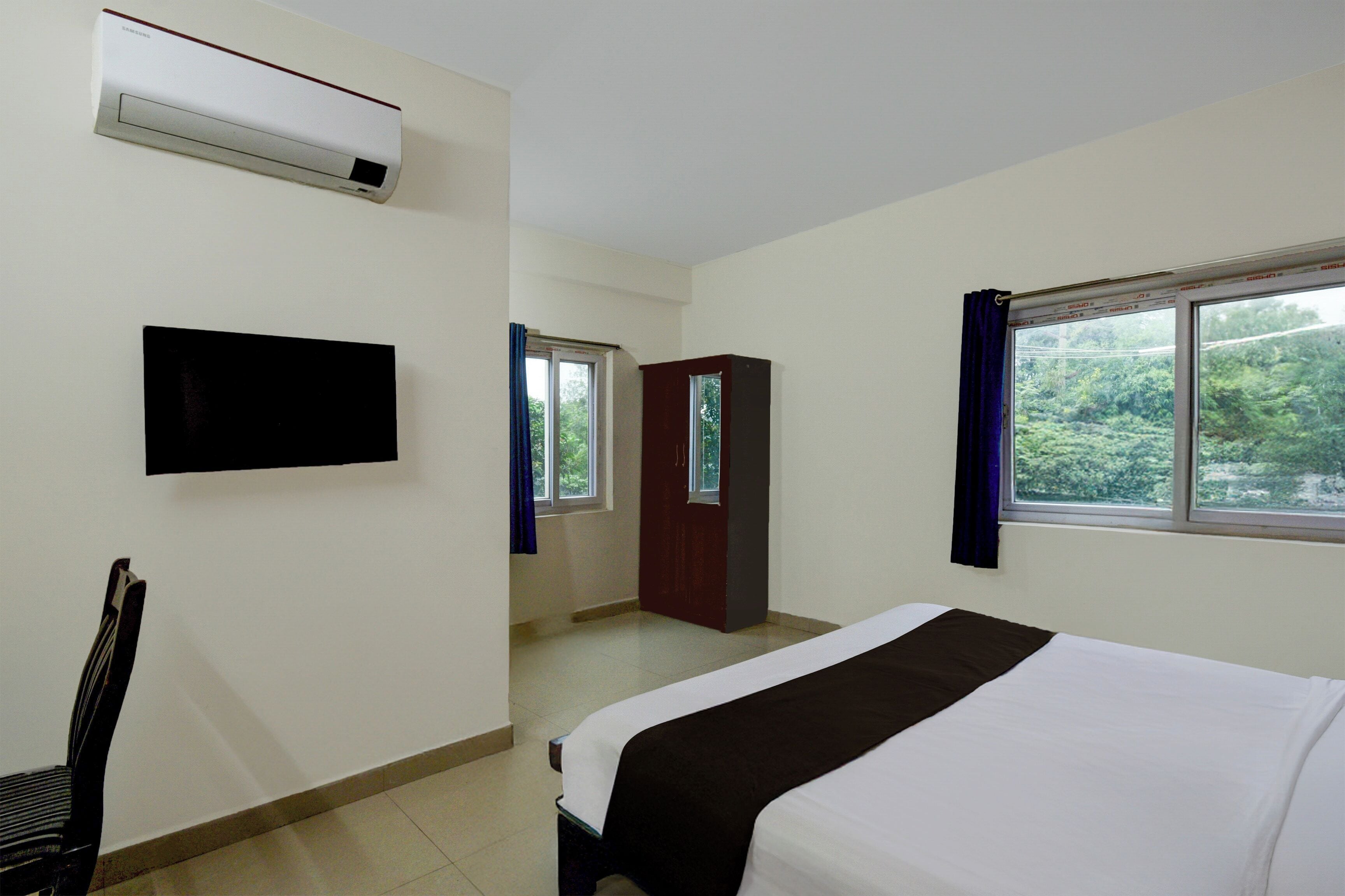 Bureau, Wi-Fi gratuit, draps fournis