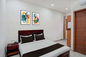 Classic Room - Super Collection O by OYO Nayagaon Vikas (Chandigarh)
