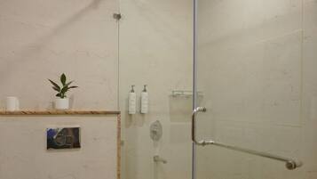 Free toiletries, towels, soap, shampoo