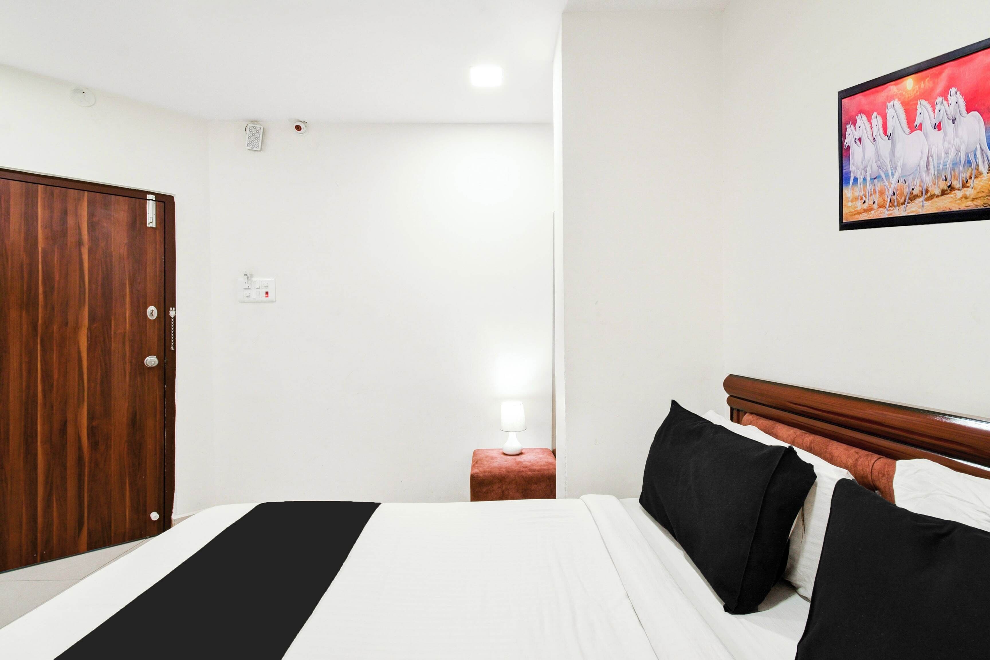 Desk, WiFi (free), bed sheets