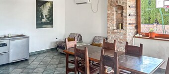Amazing home in Aljmas