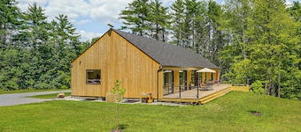 Catskills New Build w/ Private Hot Tub & Fire Pit!