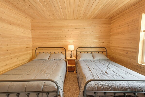 2 bedrooms, Internet, bed sheets