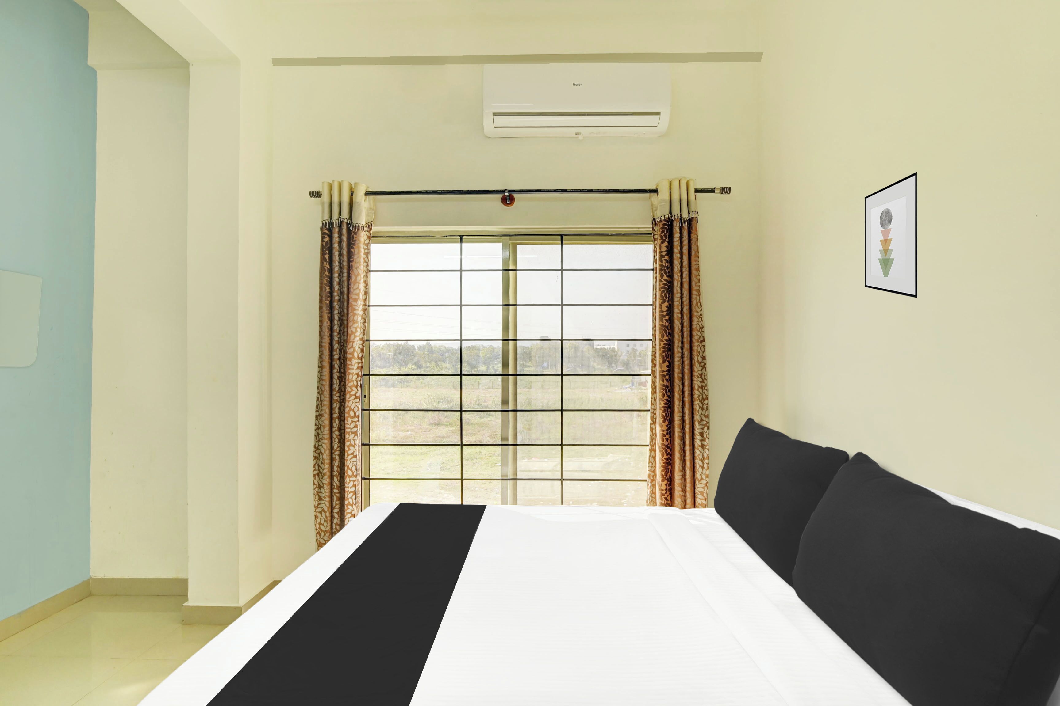 Habitación Deluxe | Escritorio, wifi gratis, ropa de cama