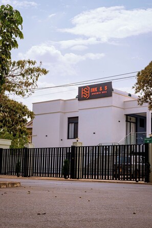 Exterior - Ink & S Apartment Hotel (Kigali)