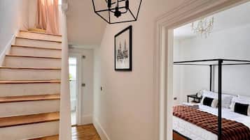 House, 4 Bedrooms, Patio | Interior