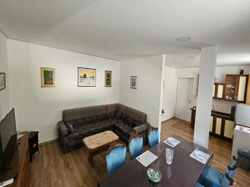 Apartment Gracac - Two Bedroom Apartment With Terrace