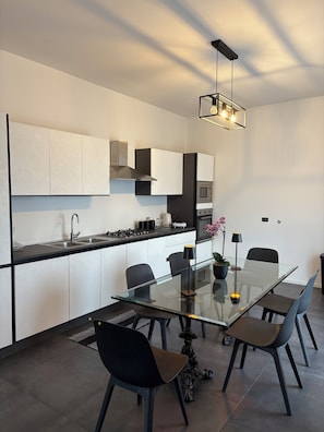 Dining - Belvedere Apartment: Cozy, Spacious, and Bright (Lomazzo)
