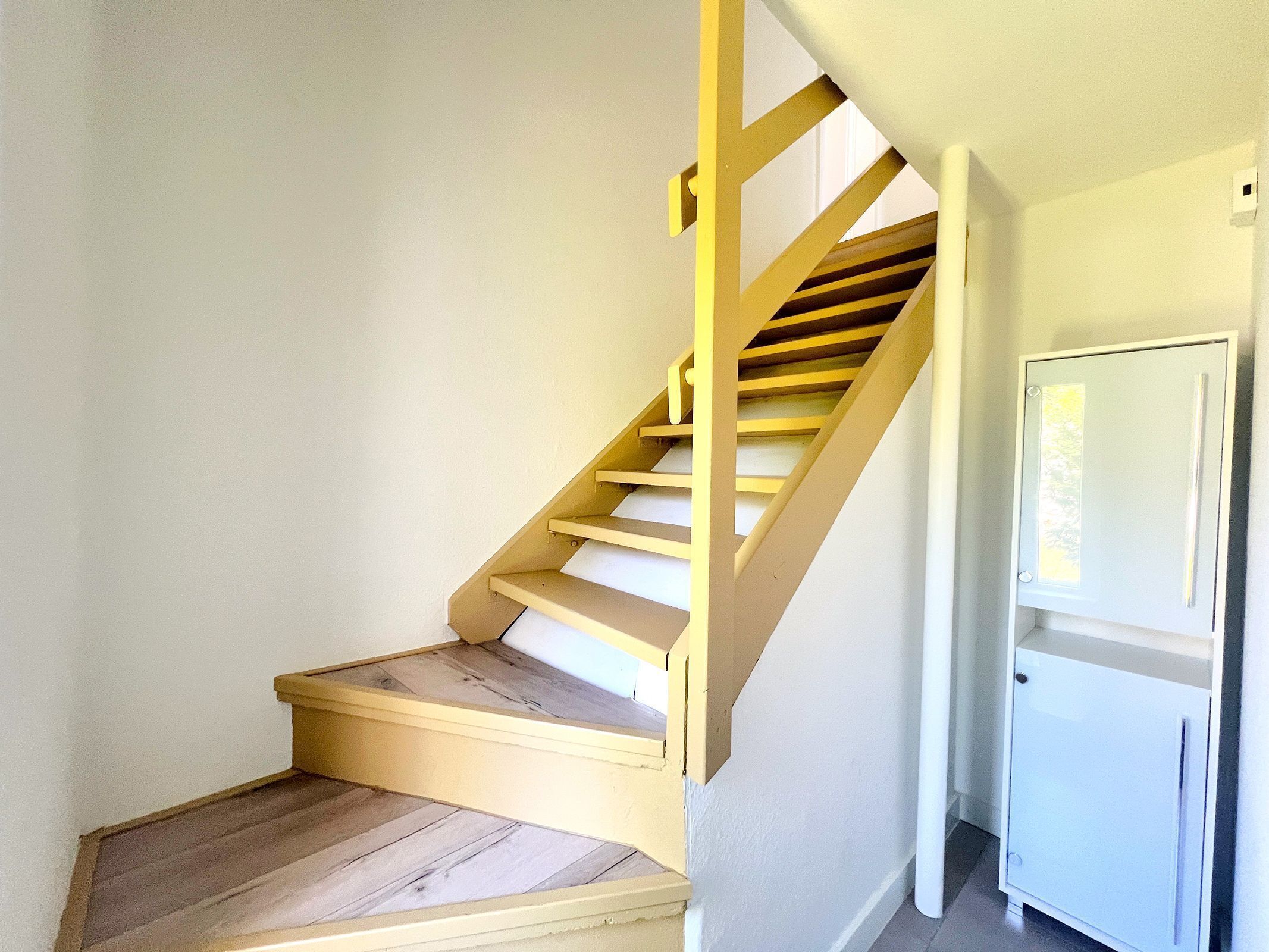 Treppe zur Wohnung