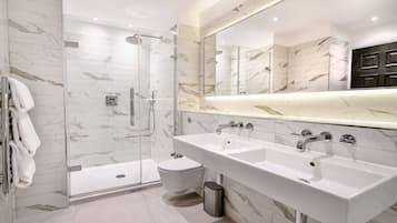 Apartment, Patio | Bathroom