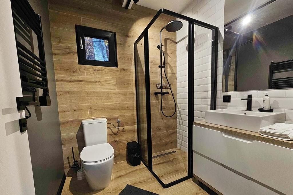 Villa 1, Lake View | Bathroom