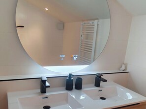 Bathroom - Frostana 1600, (Champoussin), by Interhome (Champoussin)